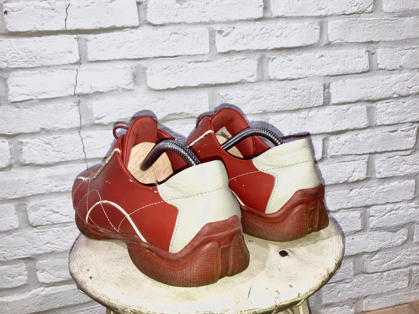 Old Design Leather Shoes