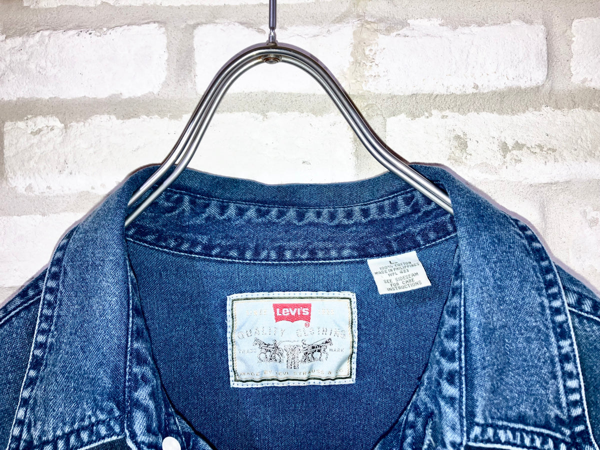 "Levi's" Old Design Shirt