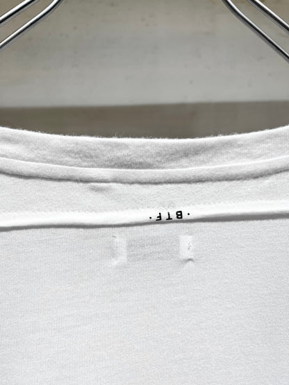 REMAKEBYK CUT OUT L/S TEE