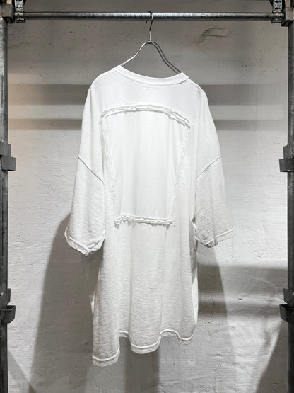 REMAKEBYK CUT OUT TEE big box silhouette