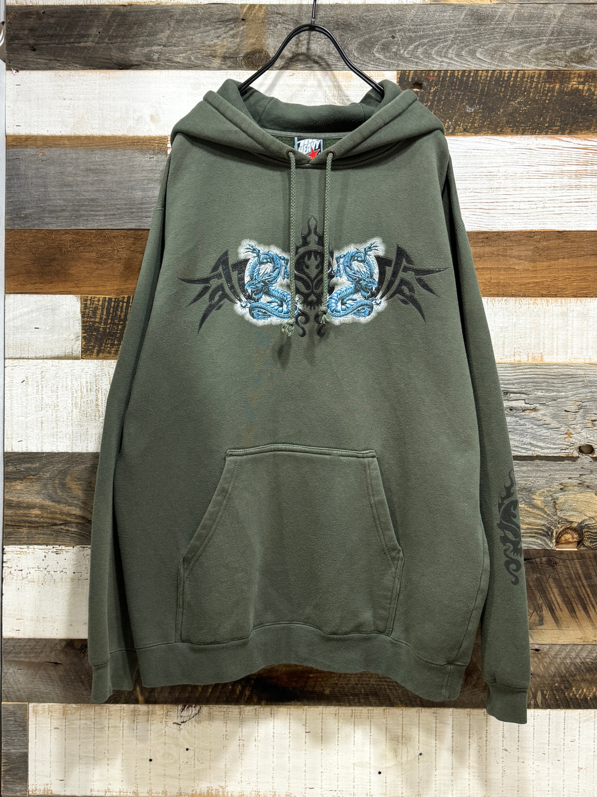 00s Top Heavy Tribal Dragon Hoodie