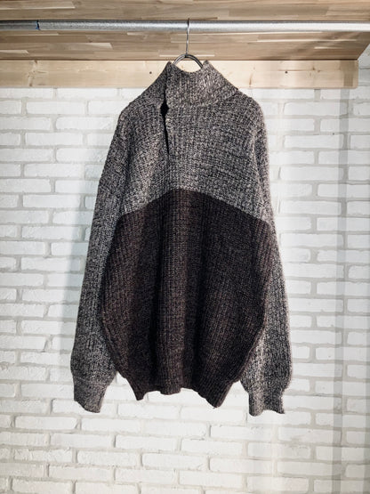 Old Design Half Botton Knit