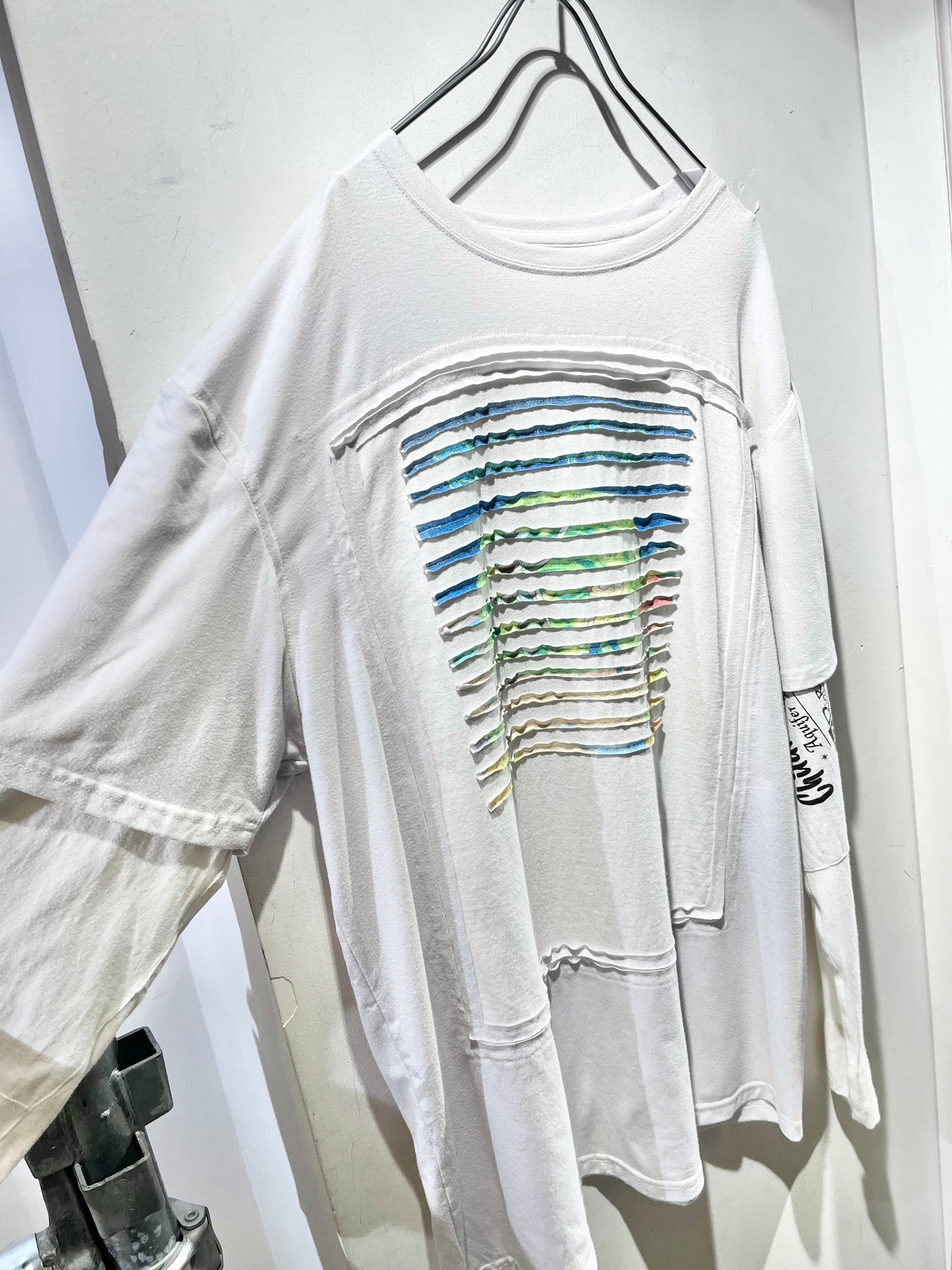 REMAKEBYK CUT OUT L/S TEE