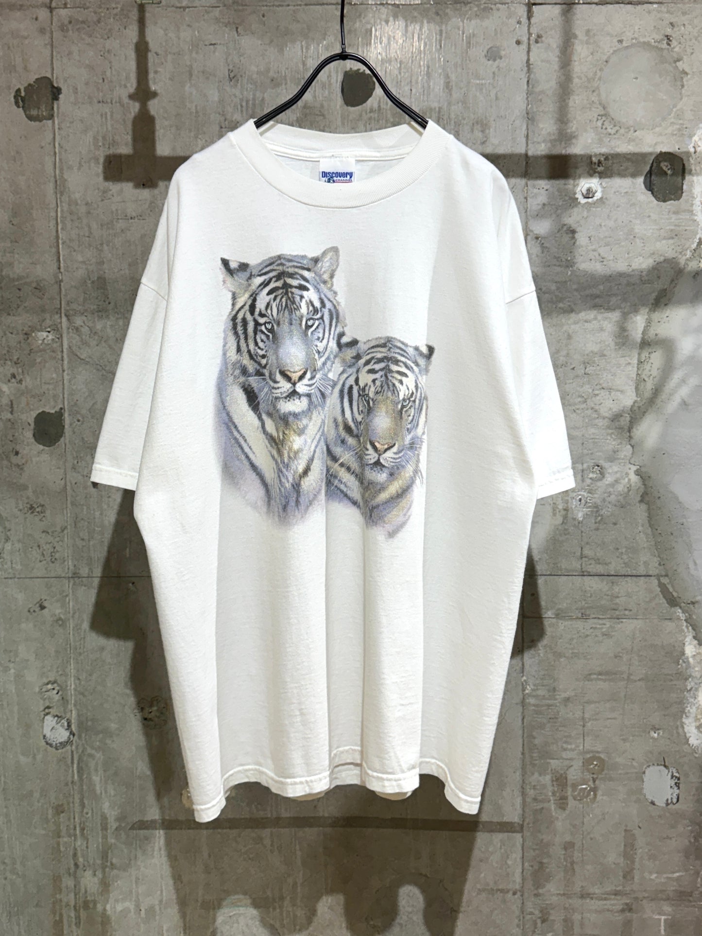 00s Vintage White Tiger Tee