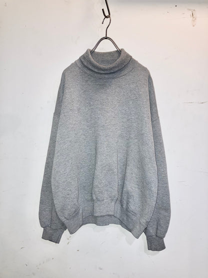 Old Turtle Neck Sweat