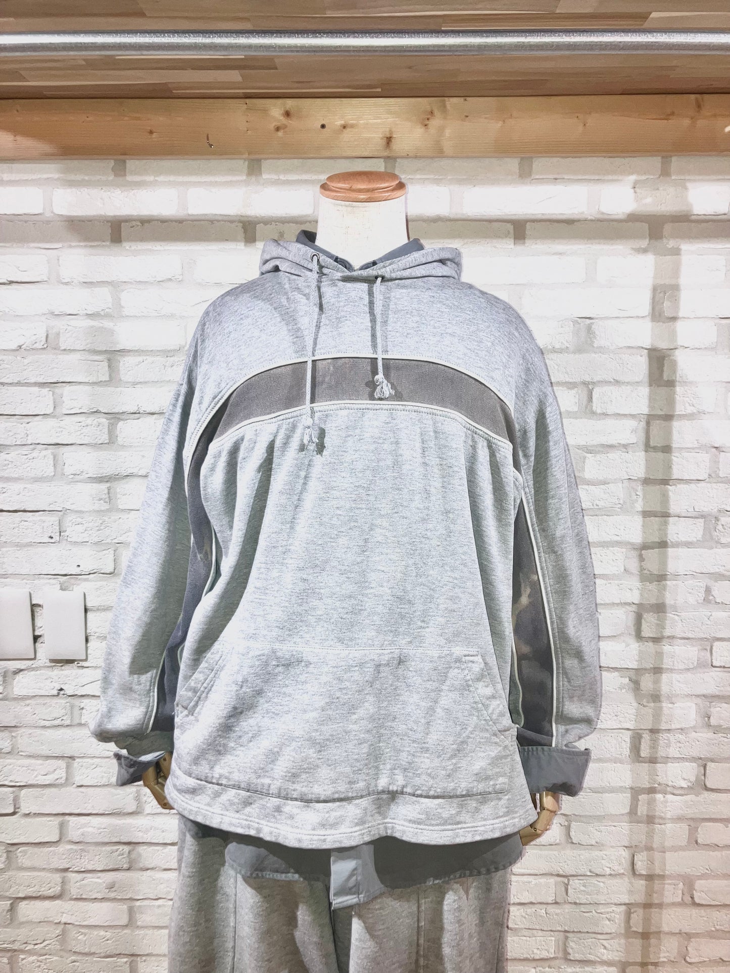 Old Wide&Short Design Hoodie