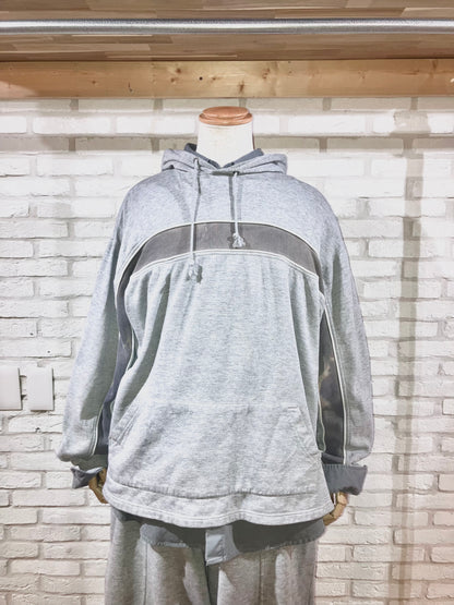 Old Wide&Short Design Hoodie