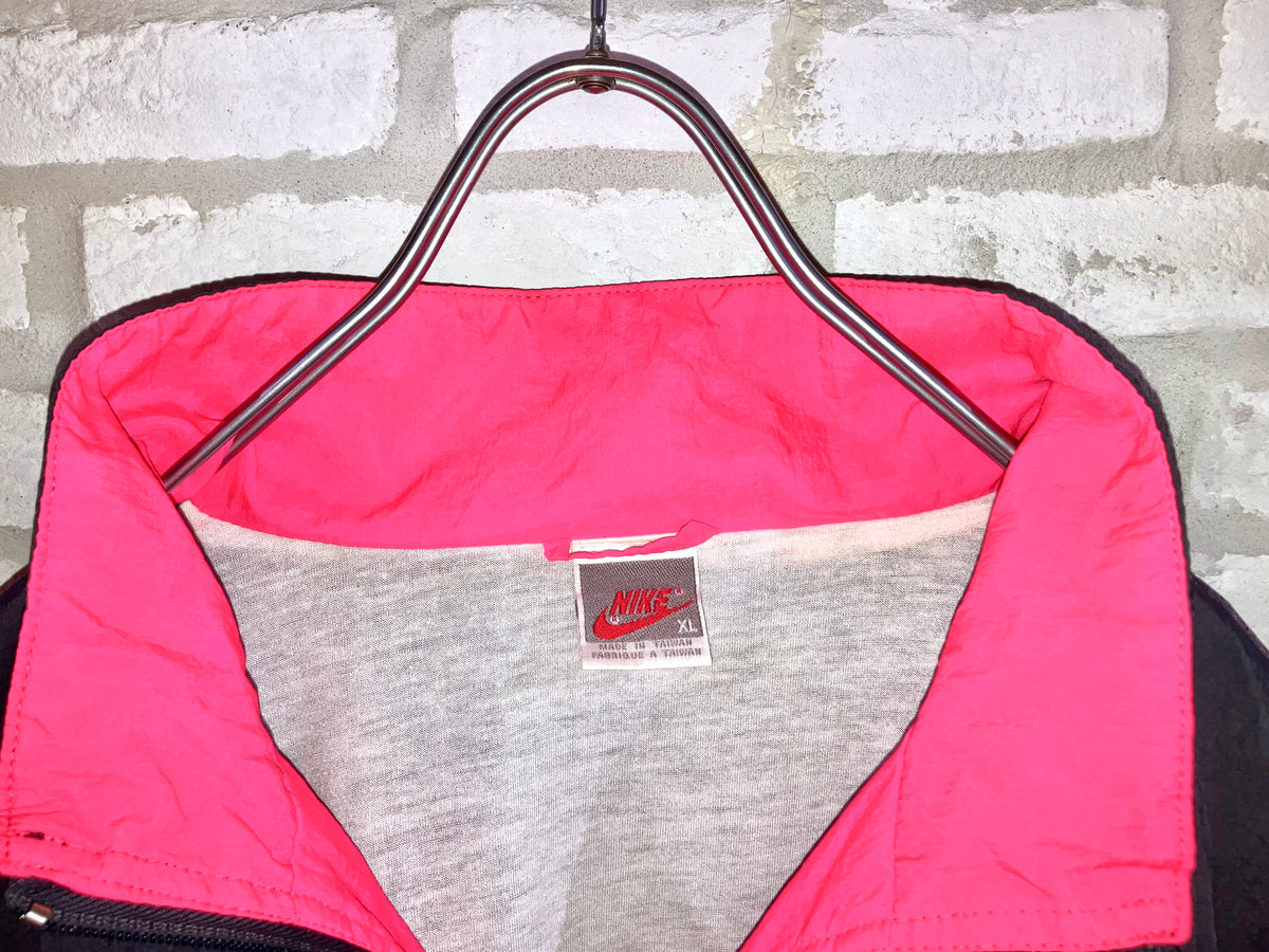 "NIKE" Old Design Nylon JKT
