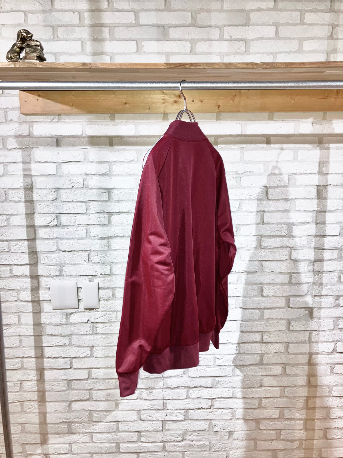 Old Design Track JKT