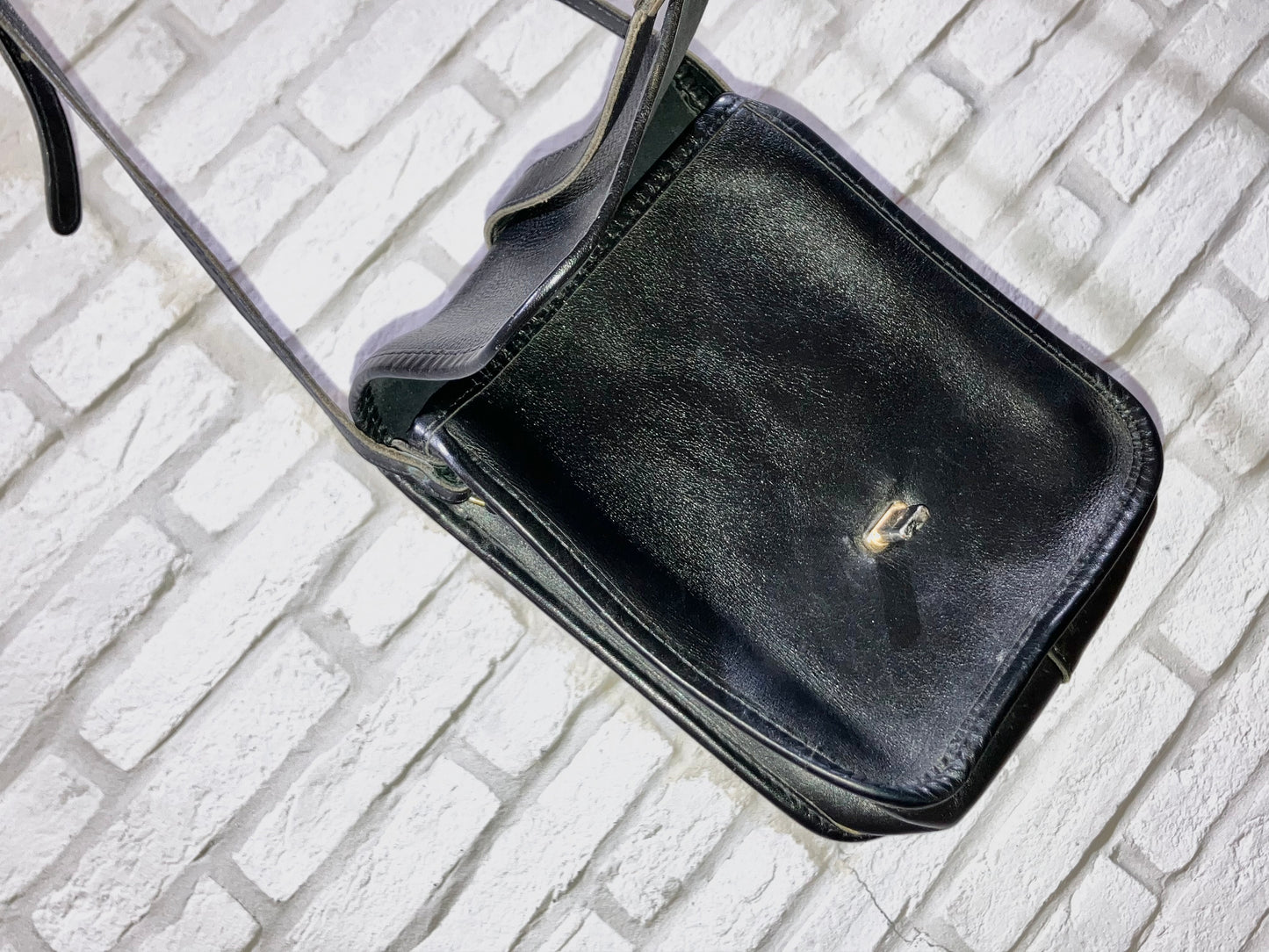 Old Design Leather Bag