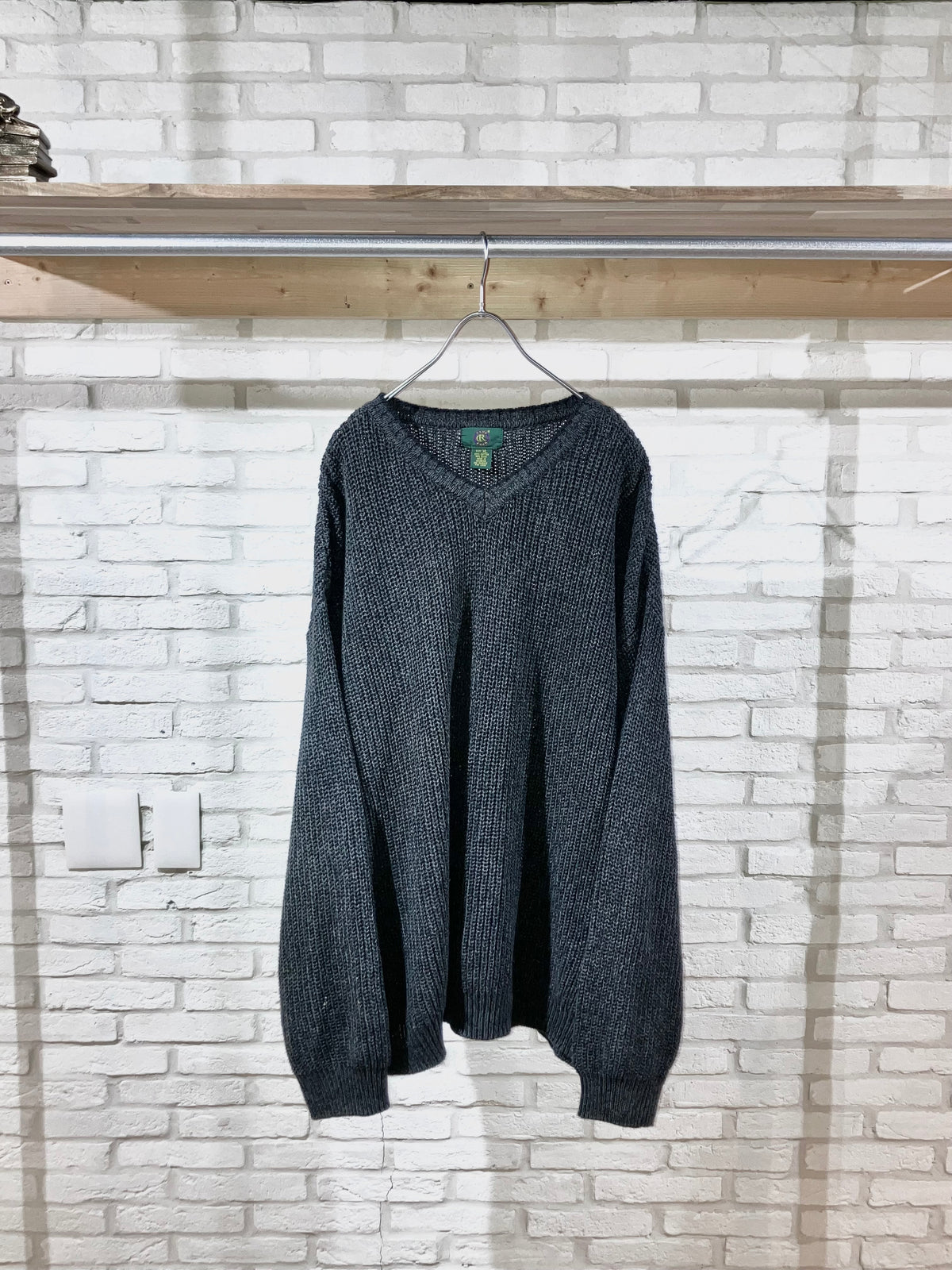 Old Vneck Cotton Knit