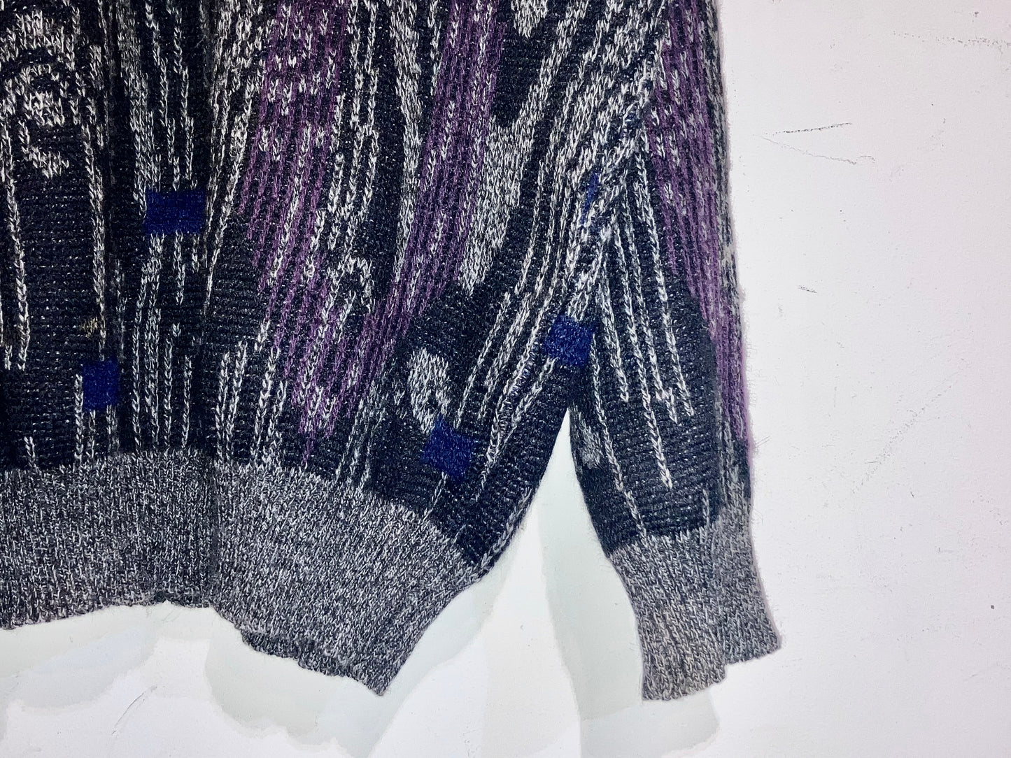 Old Design Knit