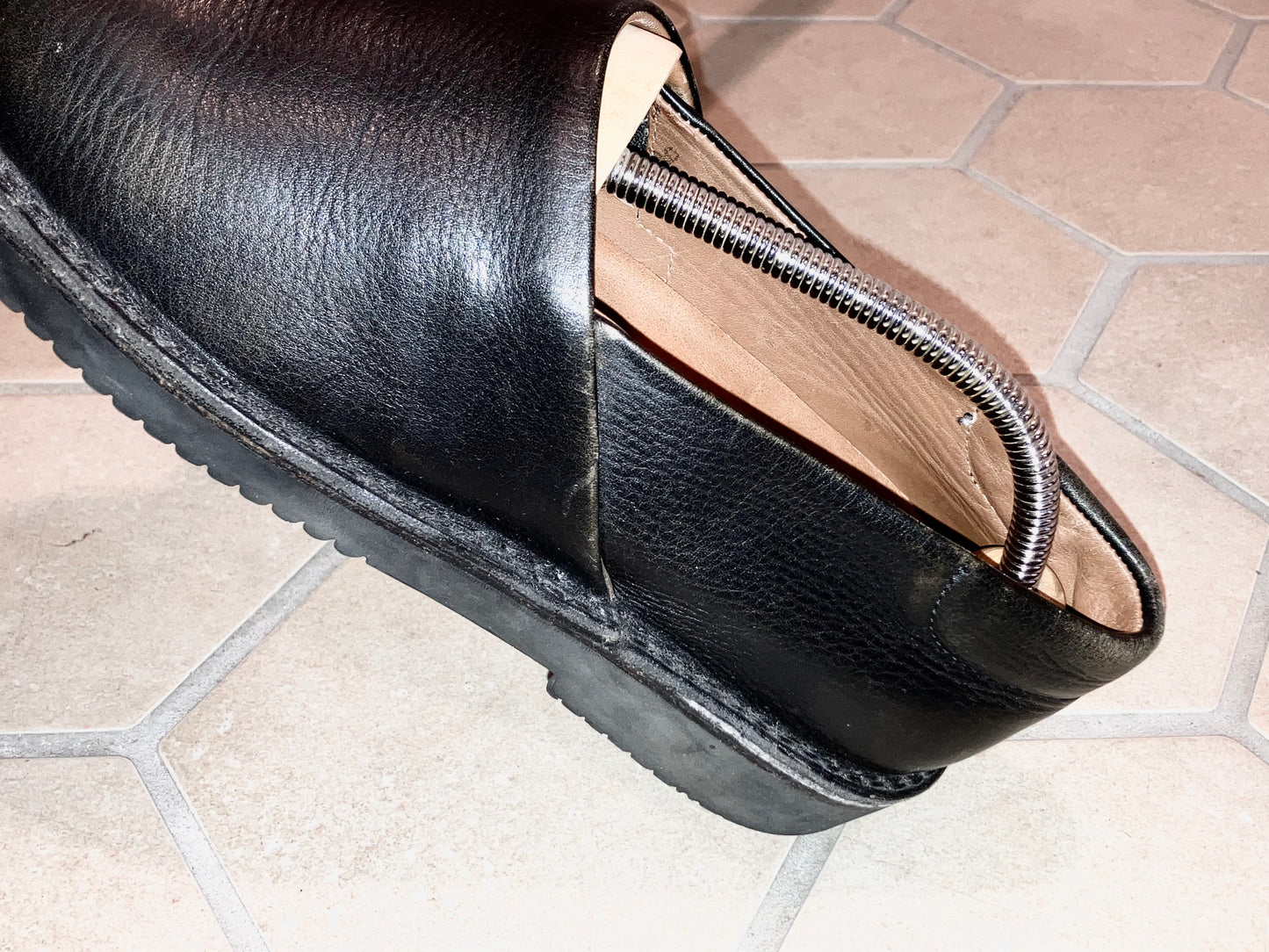 Old Design Leather Shoes