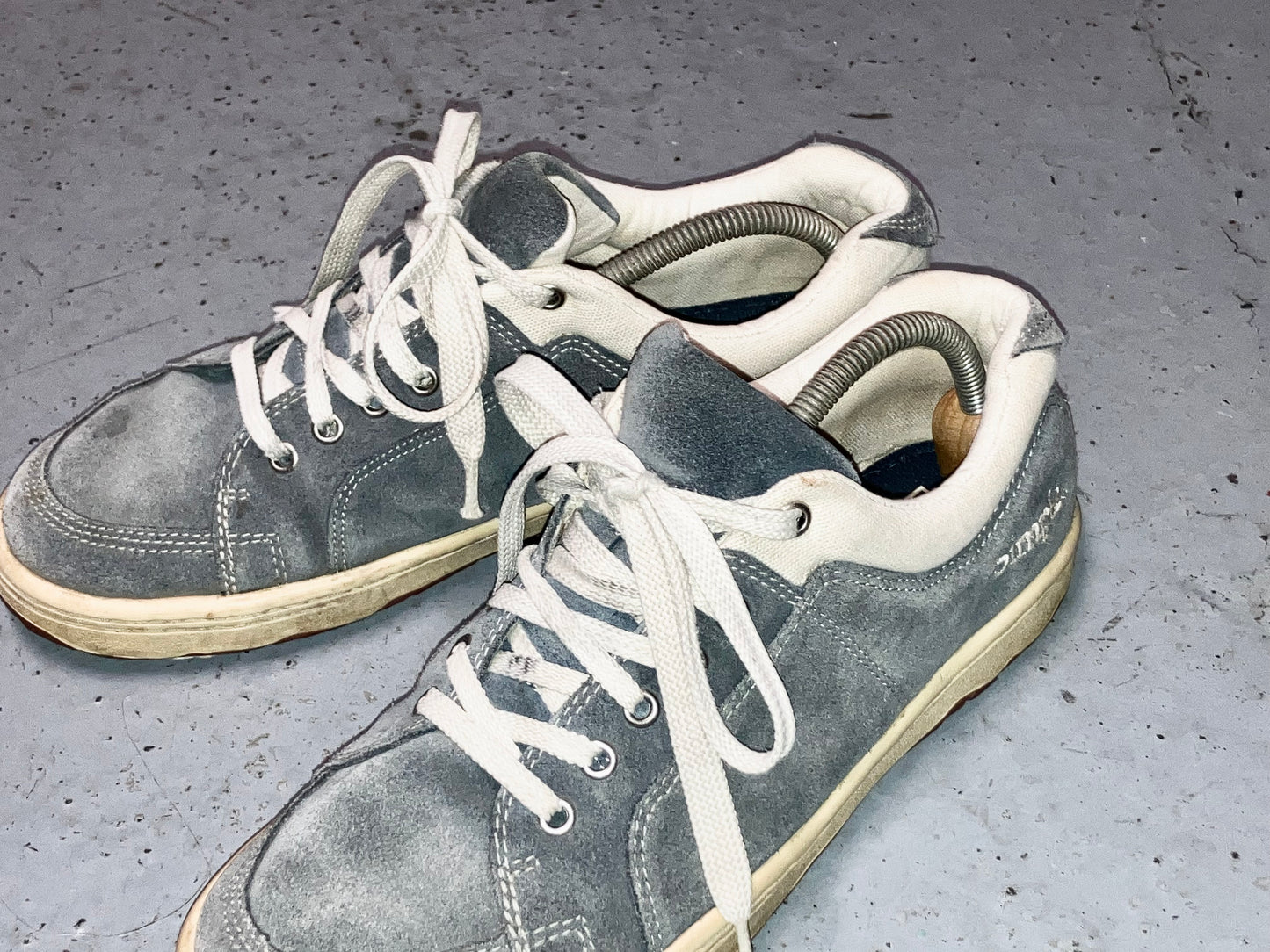 "Simple" 00s Design Fat Sneaker