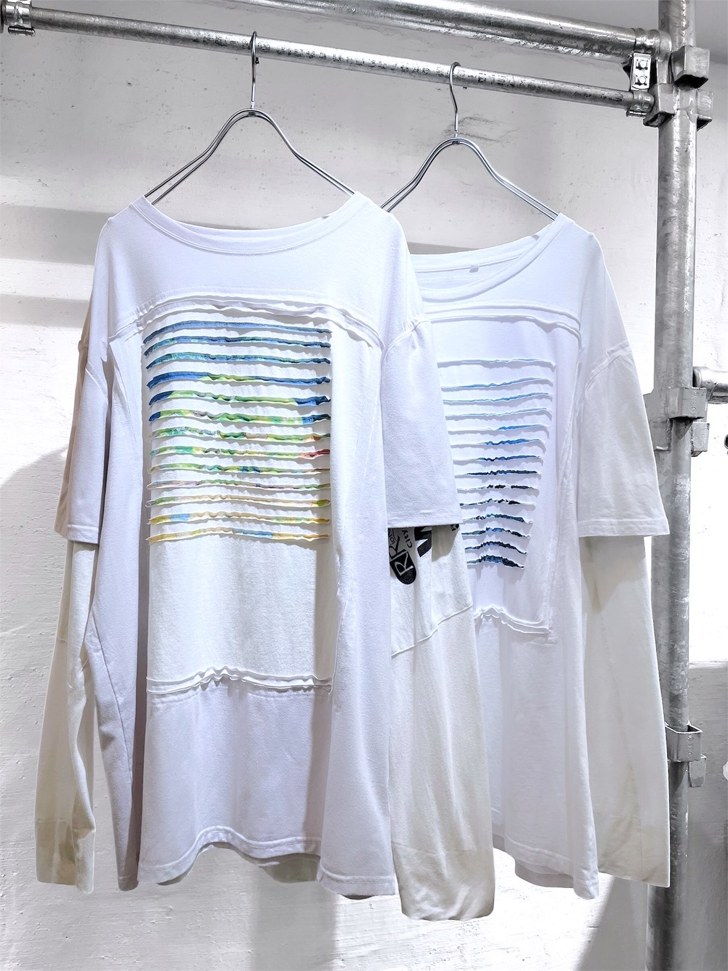 REMAKEBYK CUT OUT L/S TEE