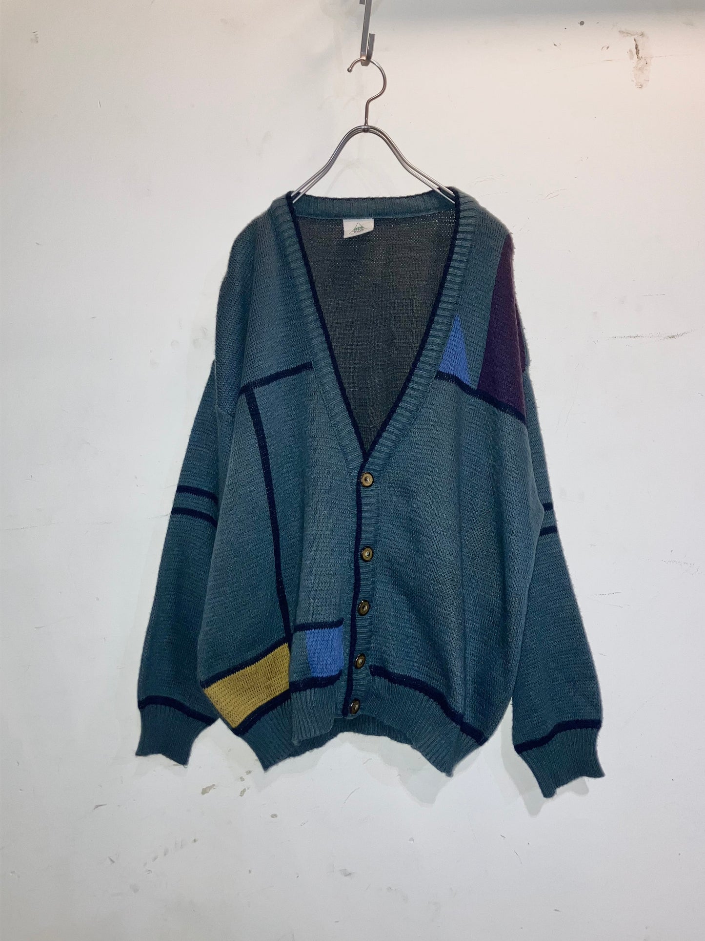 Old Design Knit Cardigan