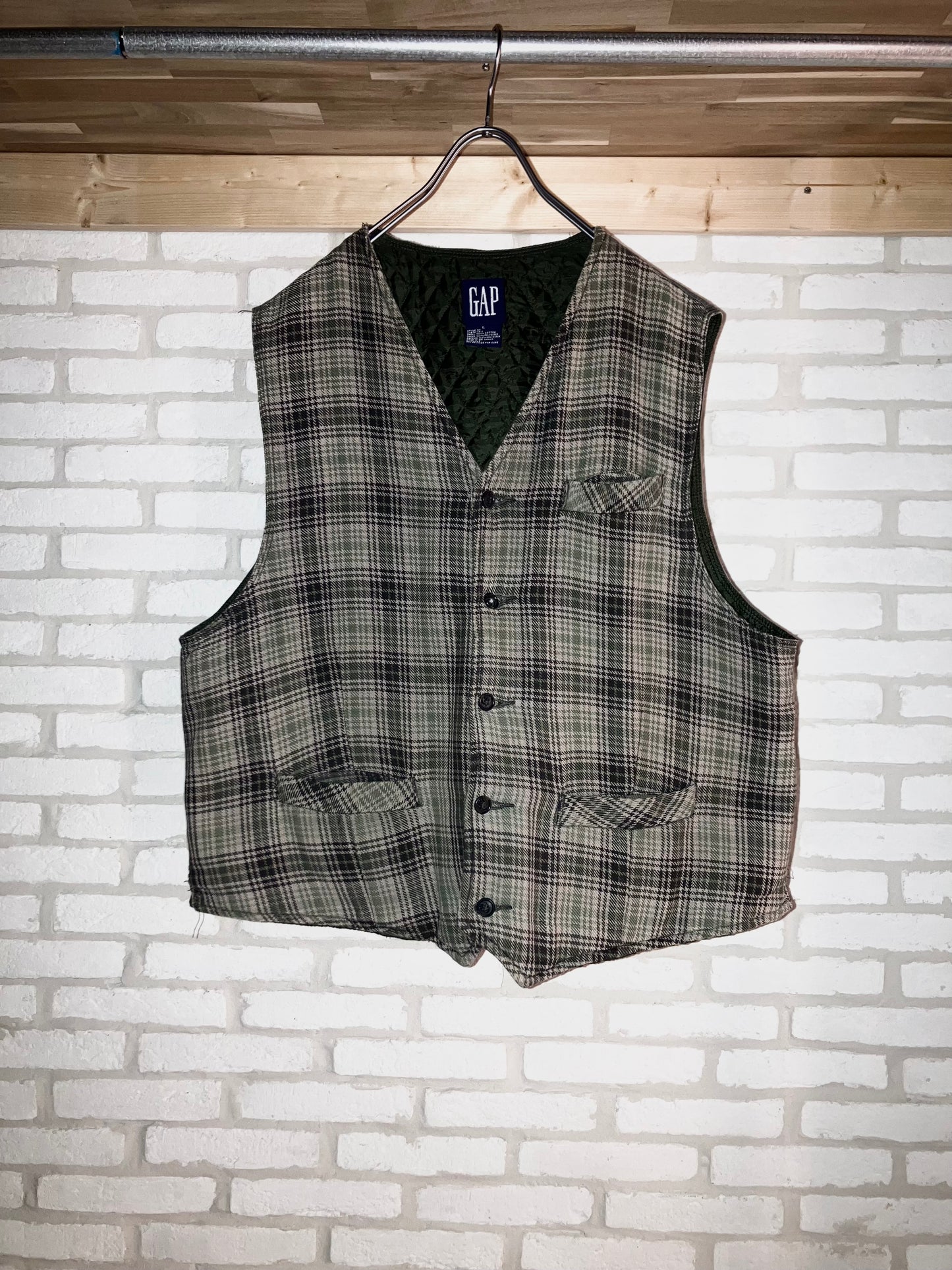 "GAP" Right Padding Check Vest