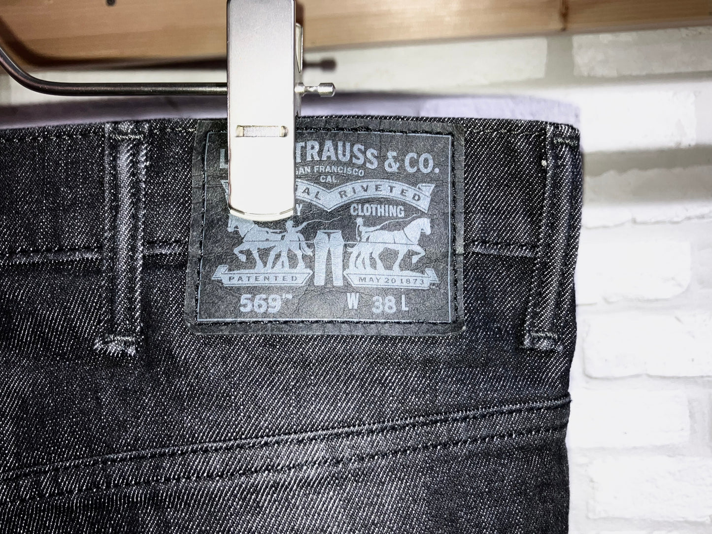 "Levi's" 10s Black Denim Wide Shorts