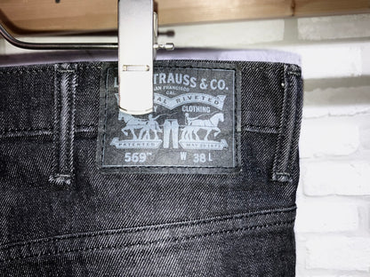 "Levi's" 10s Black Denim Wide Shorts