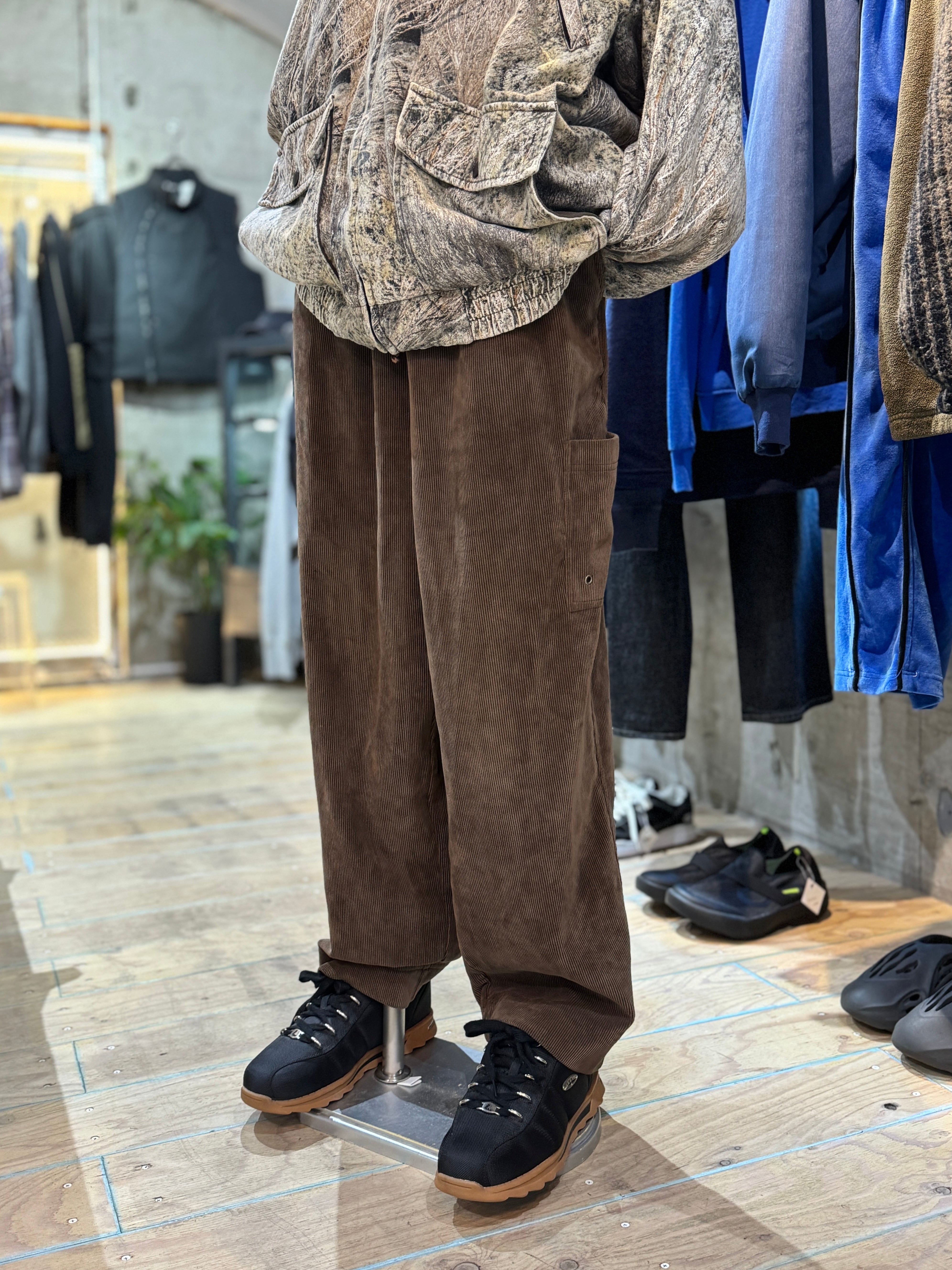 Old Corduroy Wide EZ Pants – BUSINESS AS USUAL