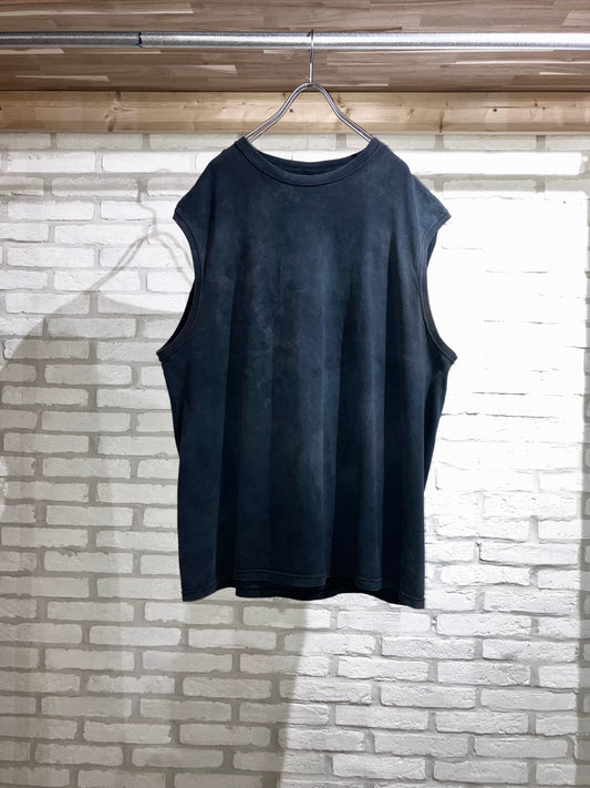 00s Sleeveless Tee