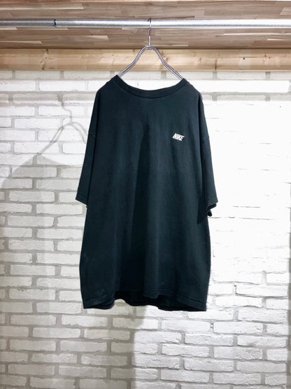 "NIKE" Old Embroidery Tee