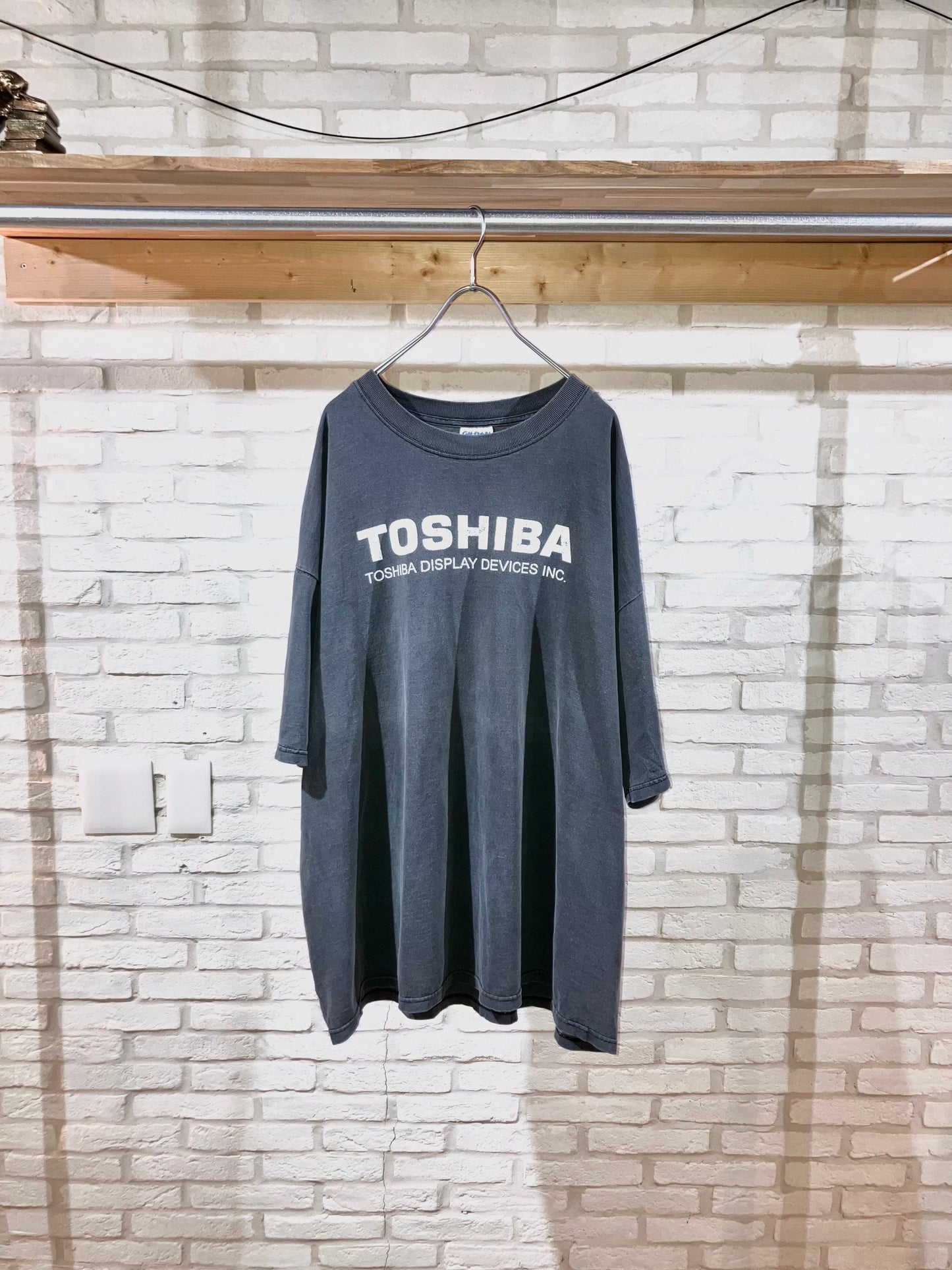 "TOSHIBA" Old Oversized Printed Tee