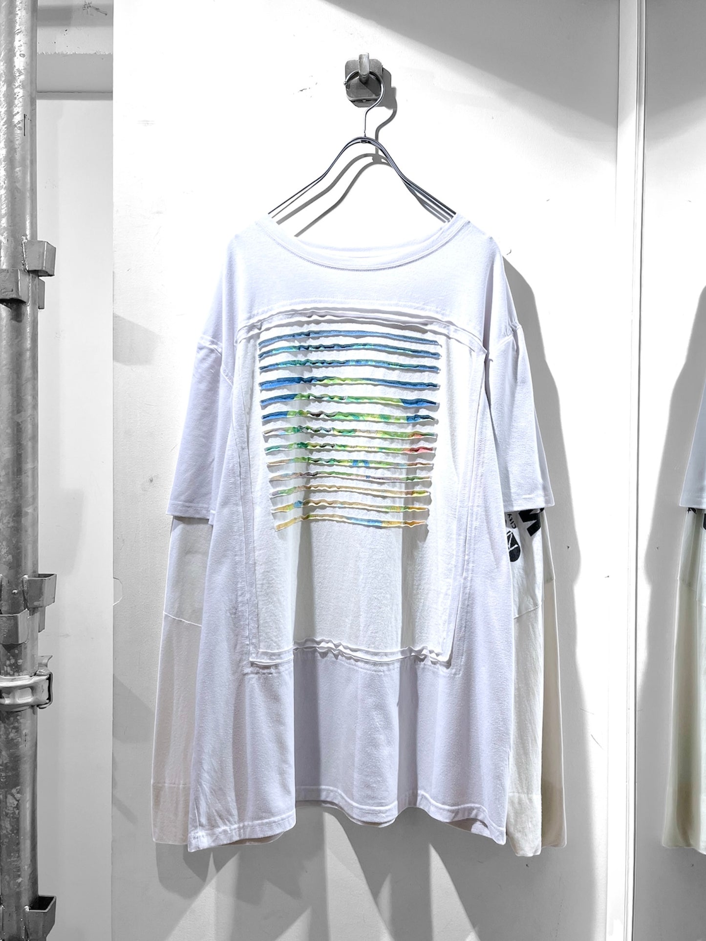 REMAKEBYK CUT OUT L/S TEE