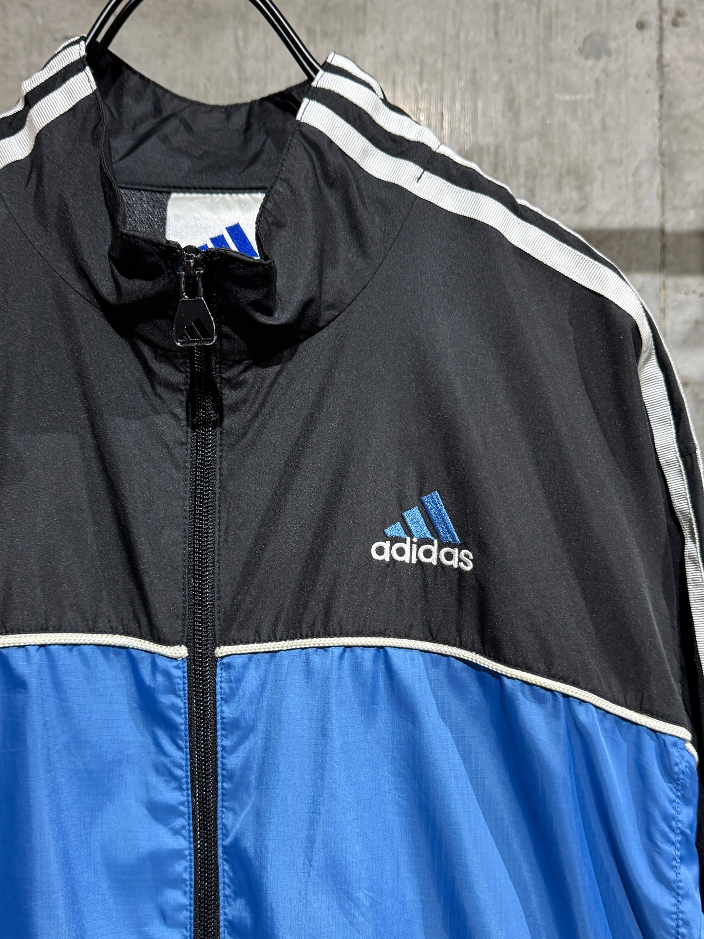 90's Vintage Adidas Lightweight Nylon Jacket