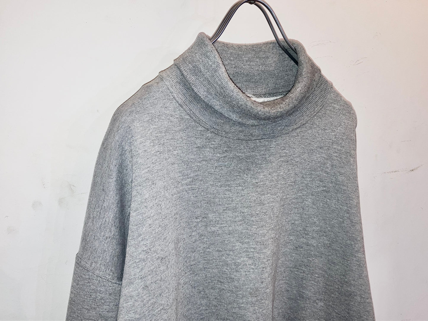 Old Turtle Neck Sweat