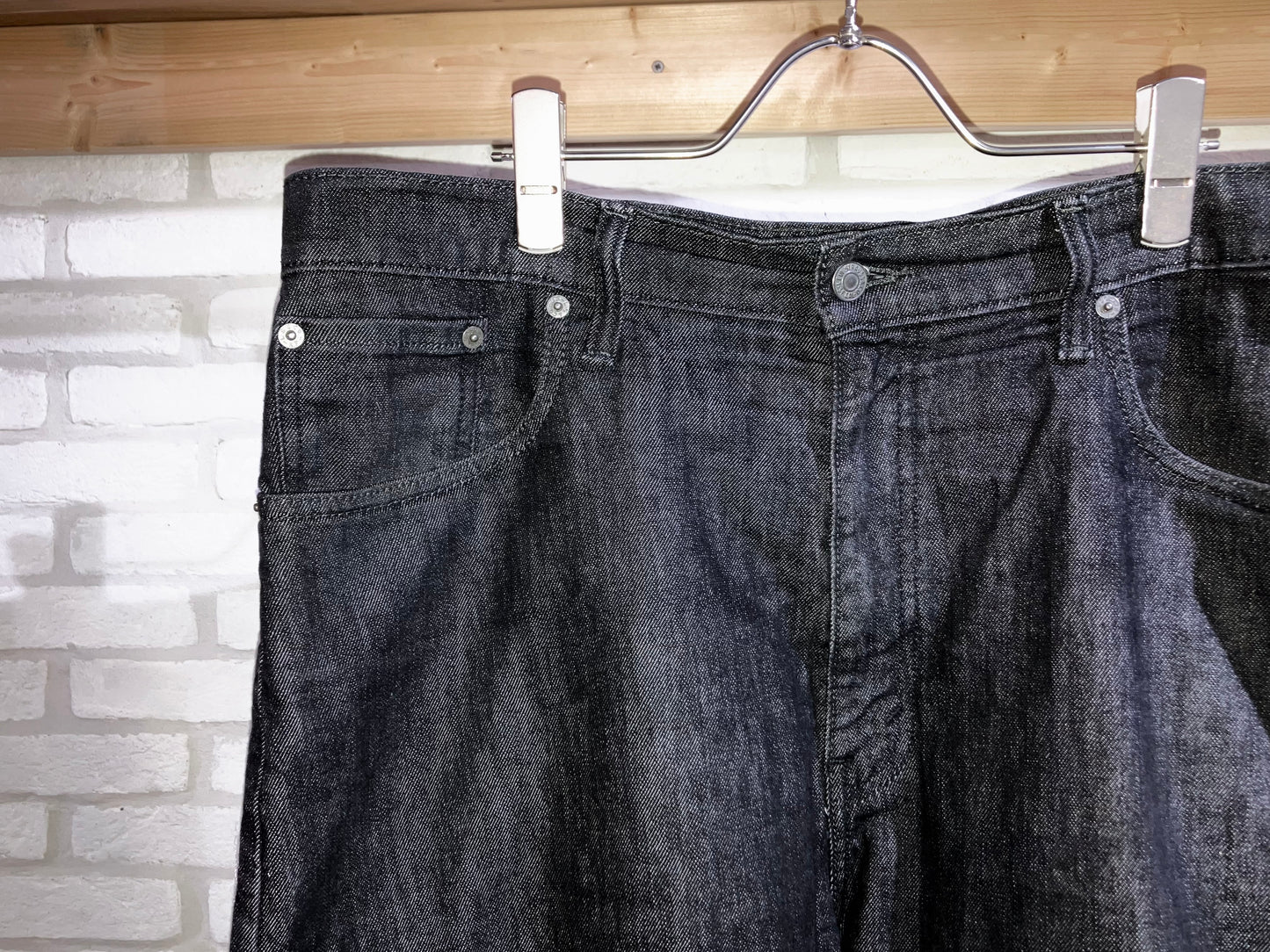 "Levi's" 10s Black Denim Wide Shorts