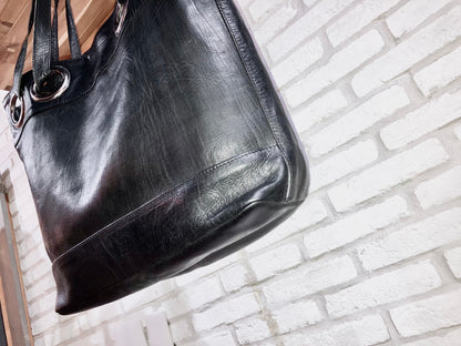 00s Design Leather Bag