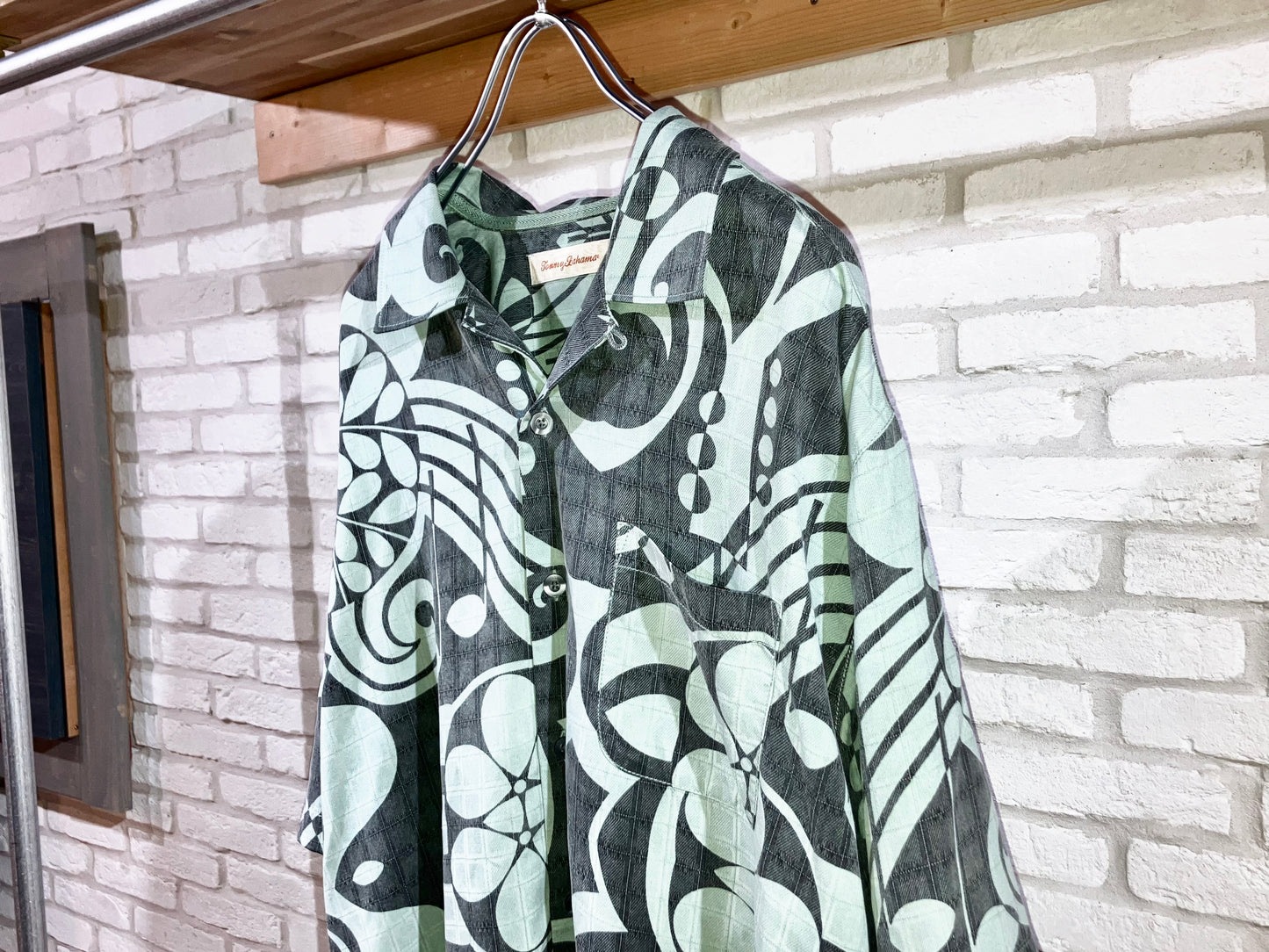 "Tommy Bahama" Old Design Silk Shirt