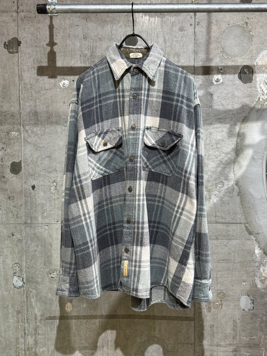 Old Heavyweight Flannel Plaid Shirt