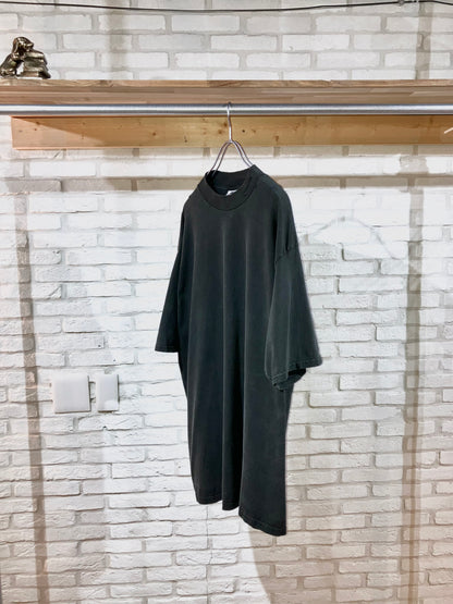 "NIKE" Old Mock Neck Tee