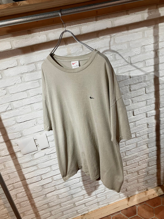 "NIKE" Old Oversized Tee