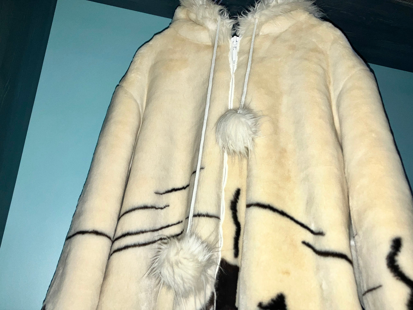Old "Pon Pon" Hoodie Fur Coat