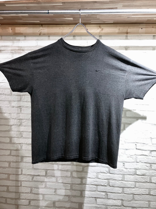 "NIKE" 00s Oversized Swoosh Tee