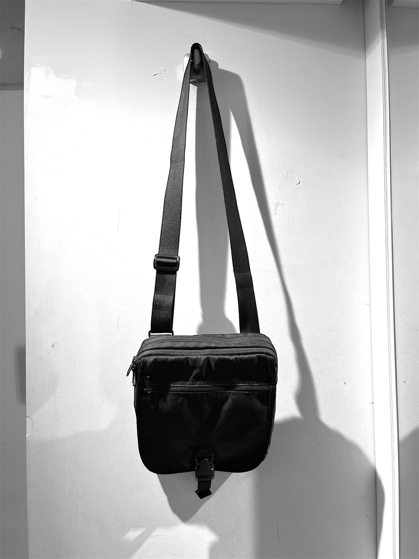 Eddie Bauer shoulder bag