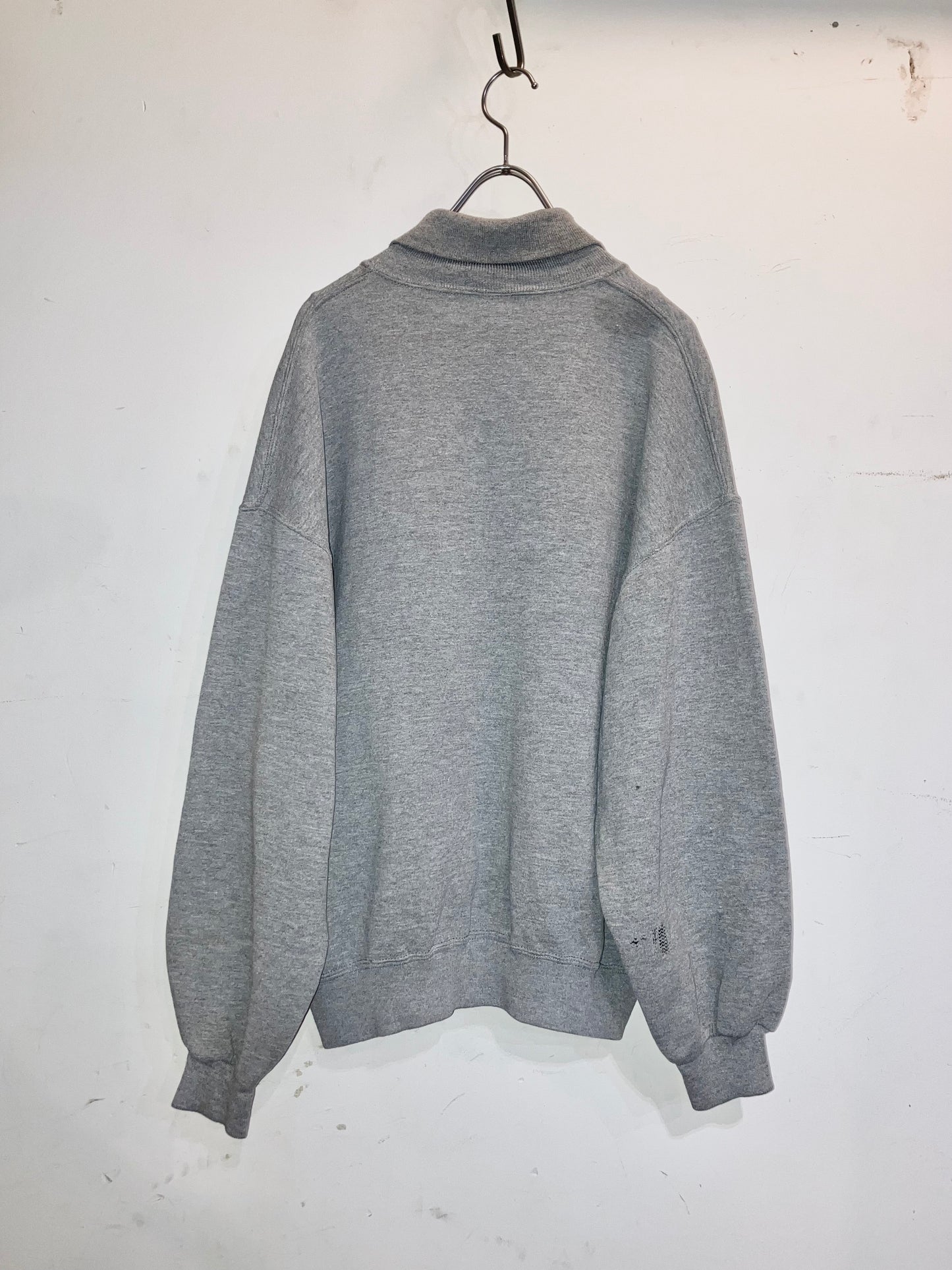 Old Turtle Neck Sweat