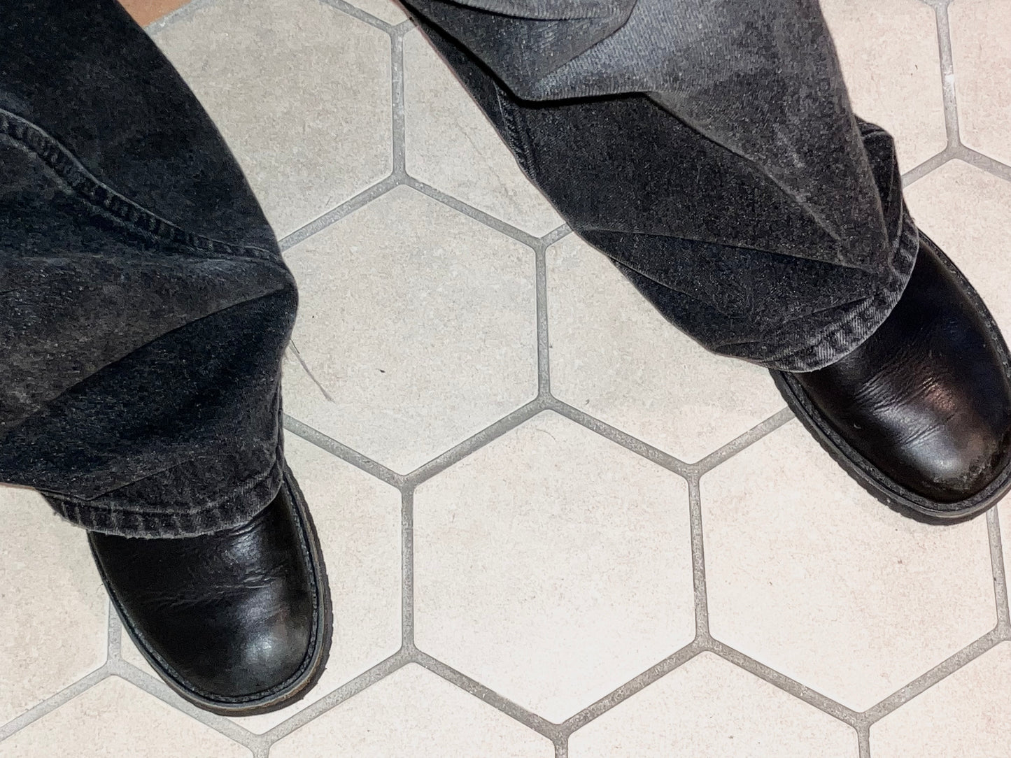 Old Design Leather Shoes