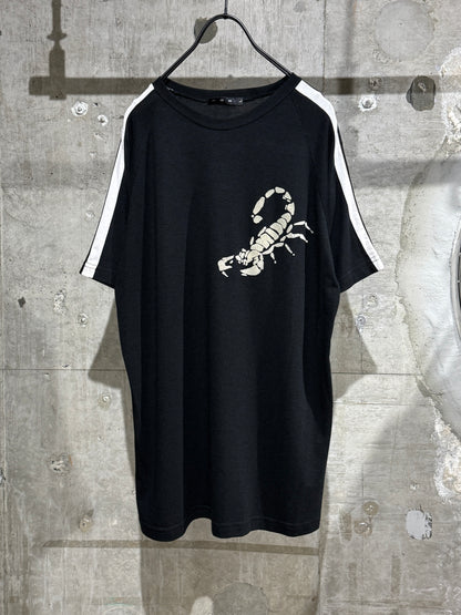 00s Scorpion Tee