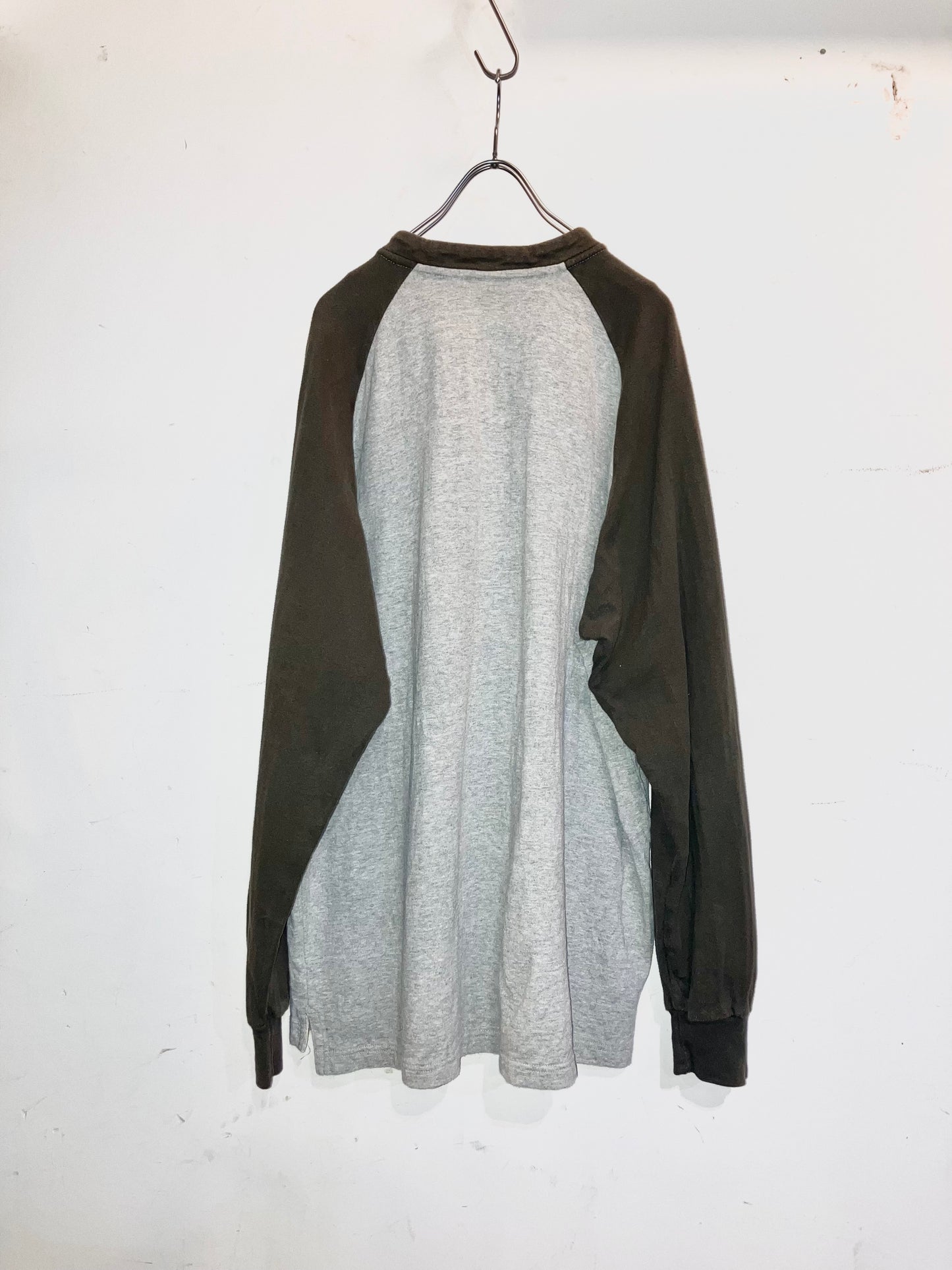 "Cabela's" 00s Design 2 Layered Tops