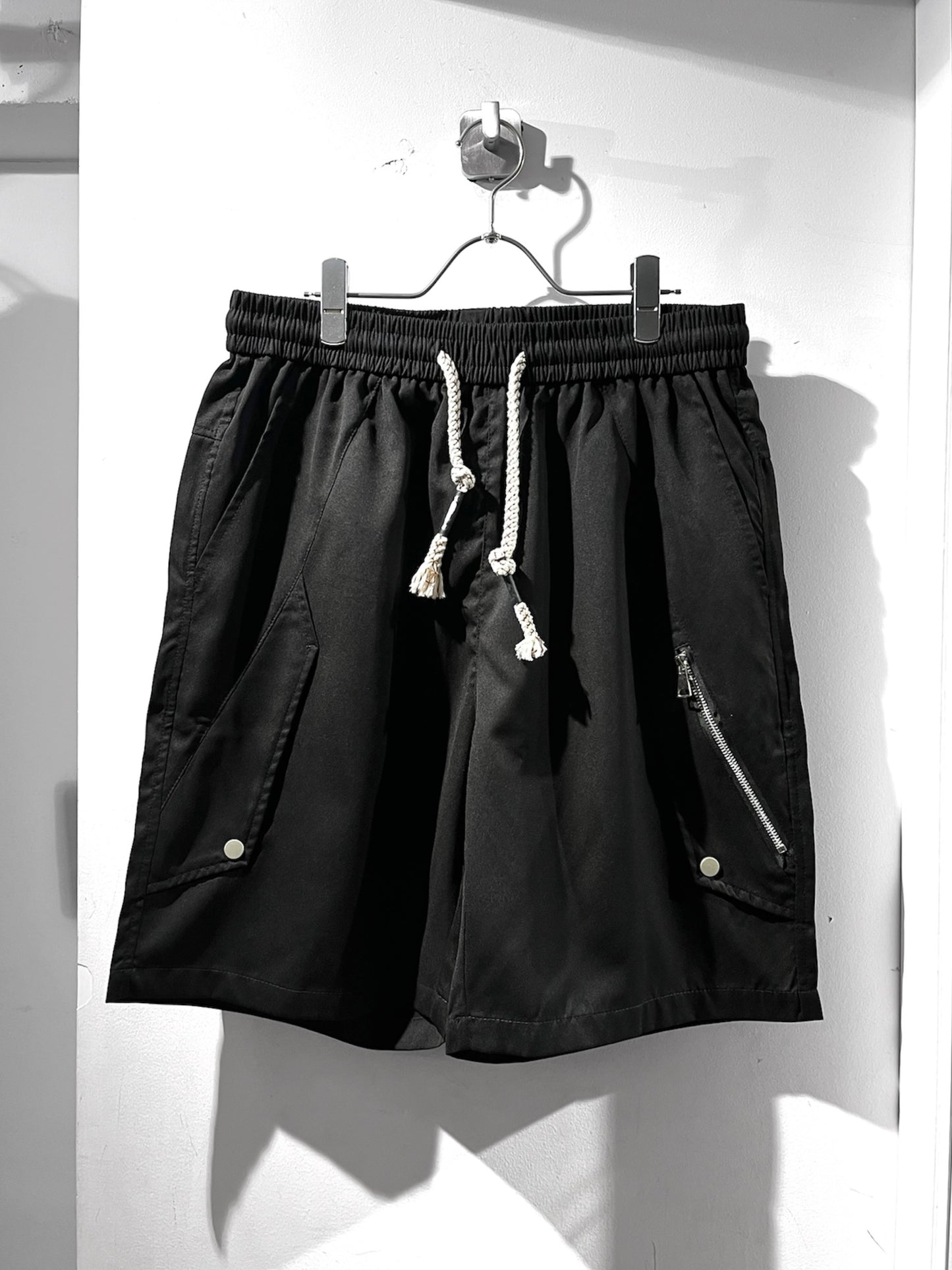 00s Flap & Zip Design Wide Shorts