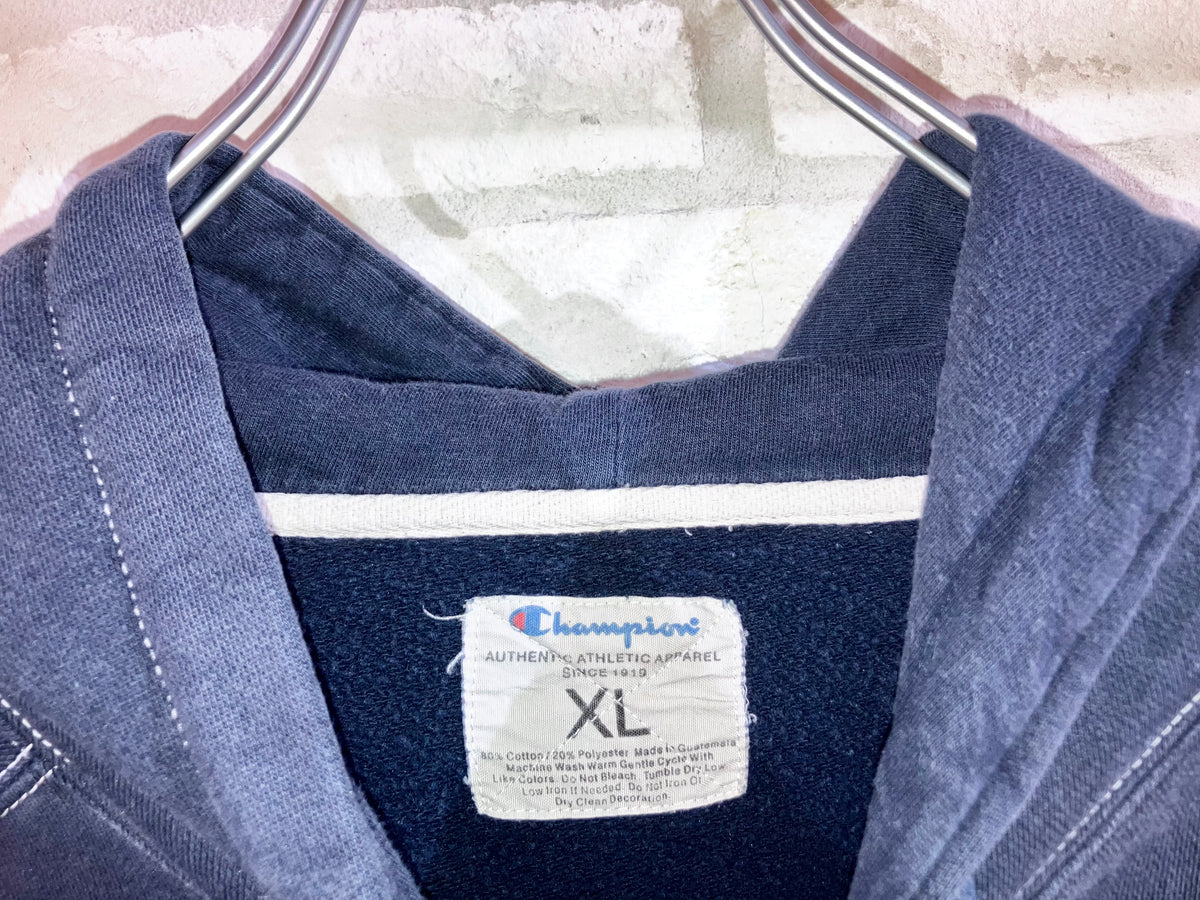 "Champion" 00s Design Hoodie