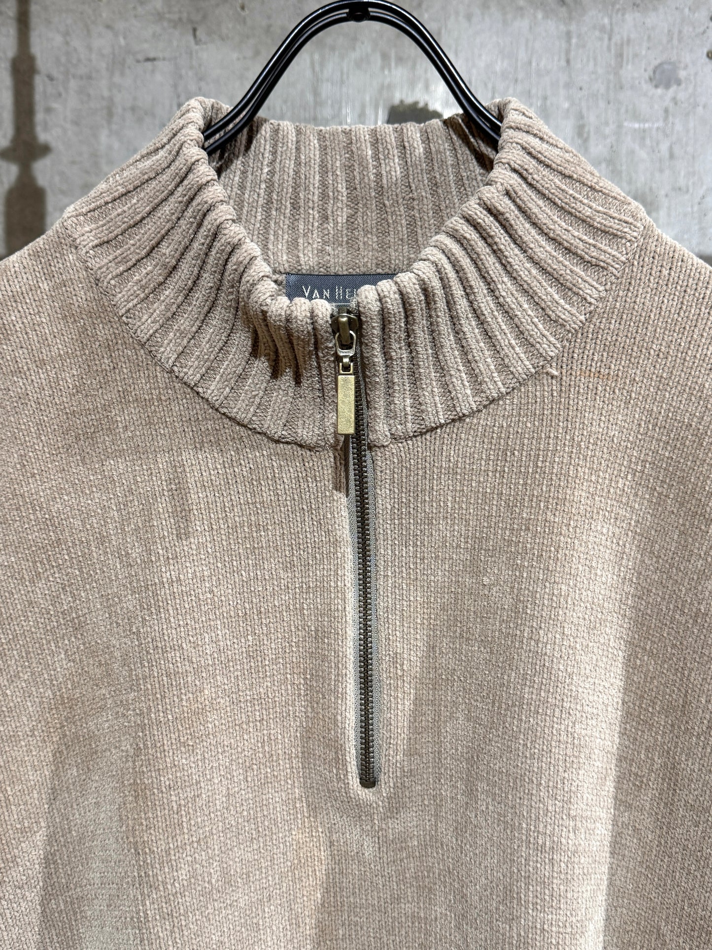 Van HeusenHalf-zip Sweater
