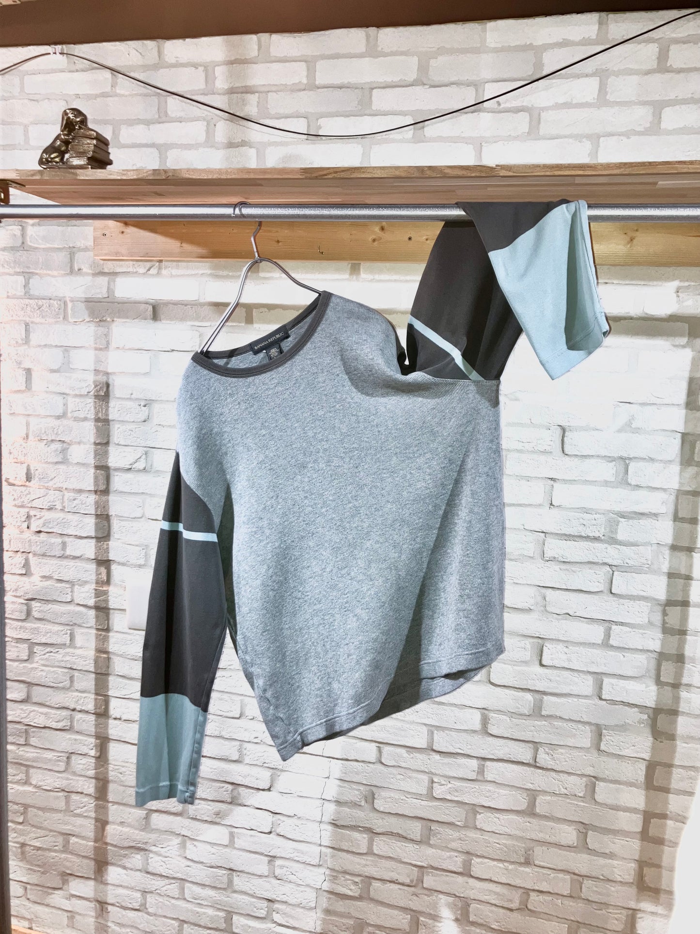 "BANANA REPUBLIC" Old Design Tops