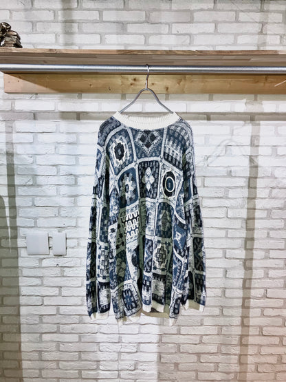 Old Design Knit