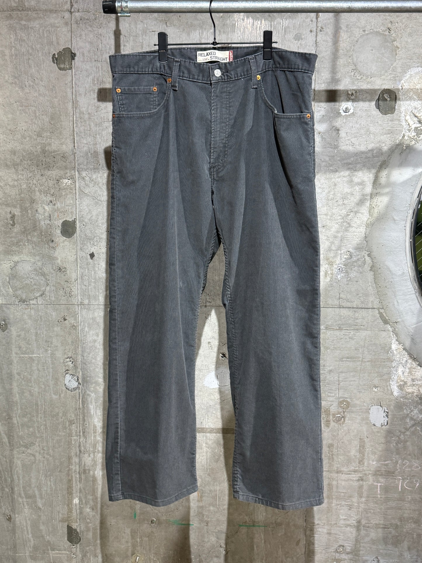 Levi's 559 Relaxed Straight Corduroy Pants