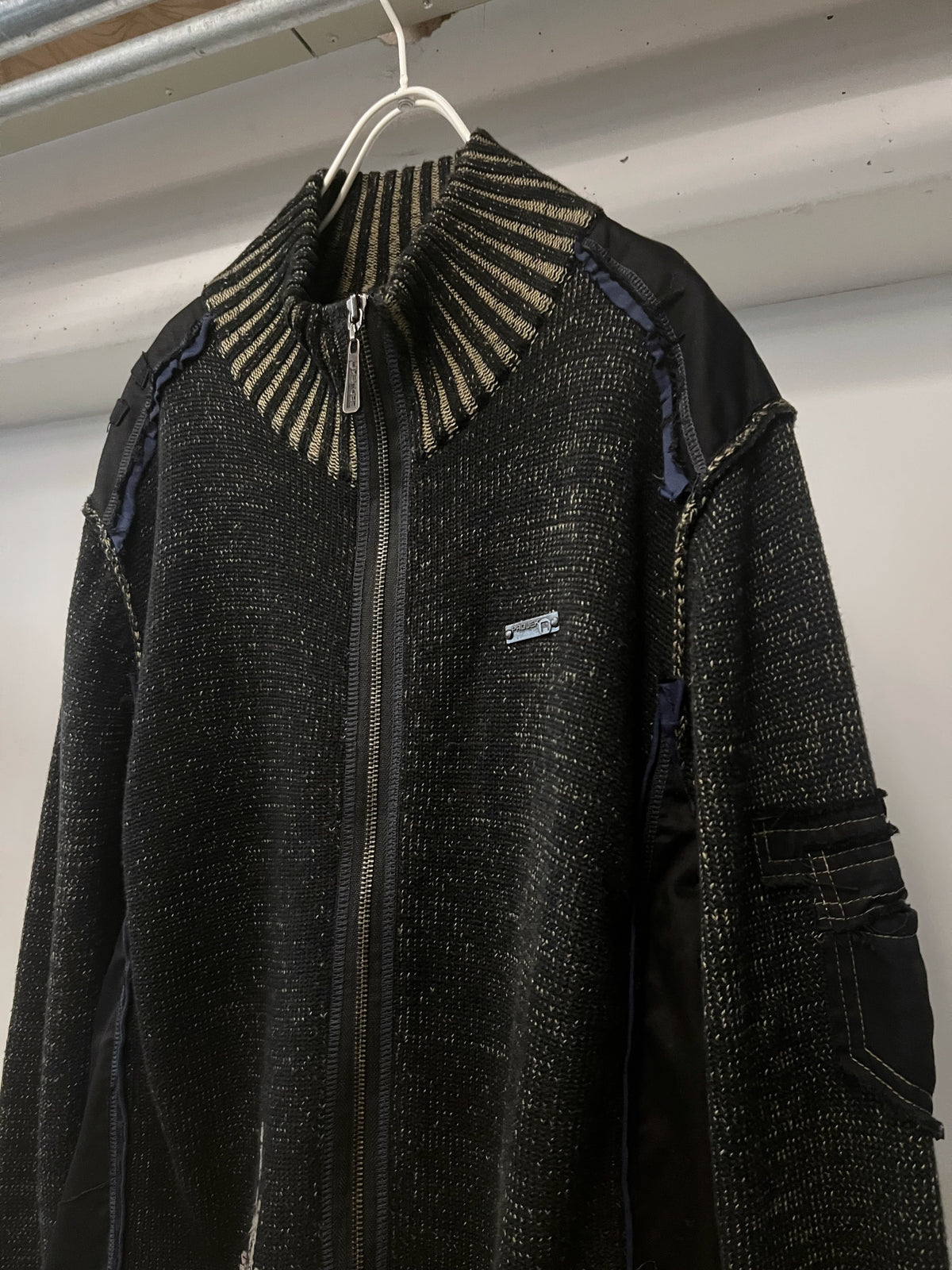 00s Stand Collar Zip-up Knit